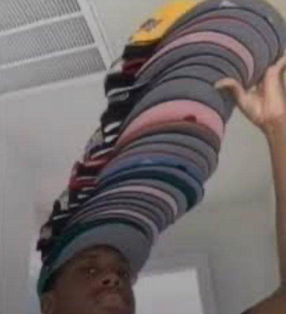 1671371706544069767.jpg FkO68AbWAAEqDZC.jpg